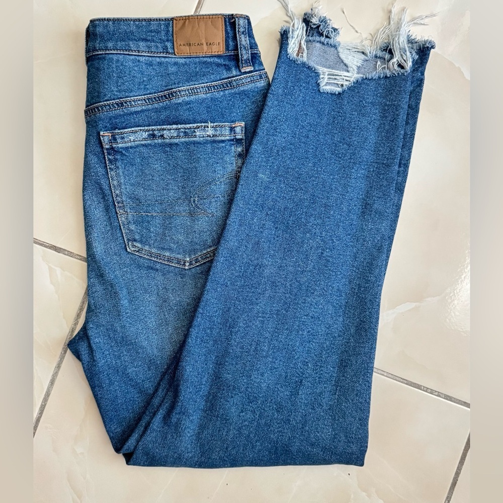 American Eagle Outfitters Distressed Denim Skinny Jeans - Picture 3 of 3
